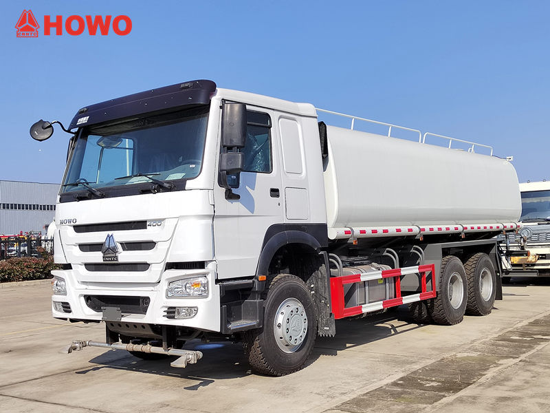 HOWO 6x4 15cbm gatusprinklerbil