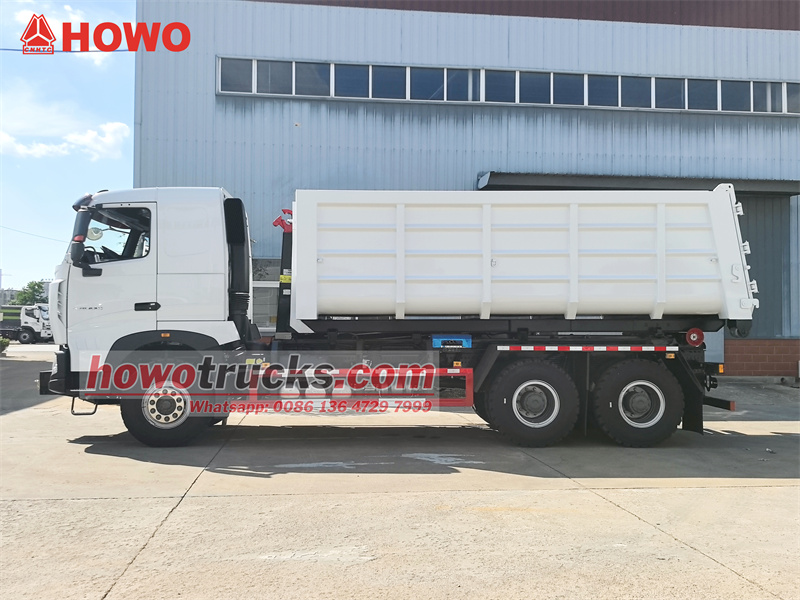 HOWO 6X4 440HP Roll off Garbage Truck