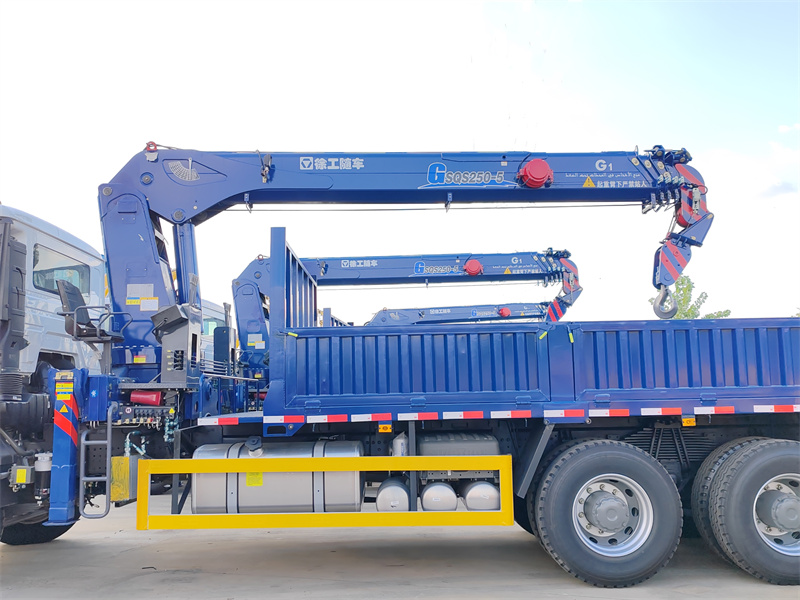 HOWO 6X4 10tons straight arm truck