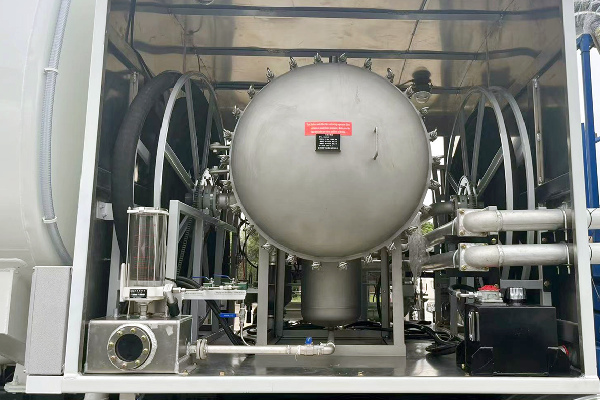 Aircraft fuel truck filter device