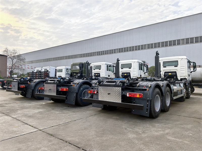 Howo hook lift truck