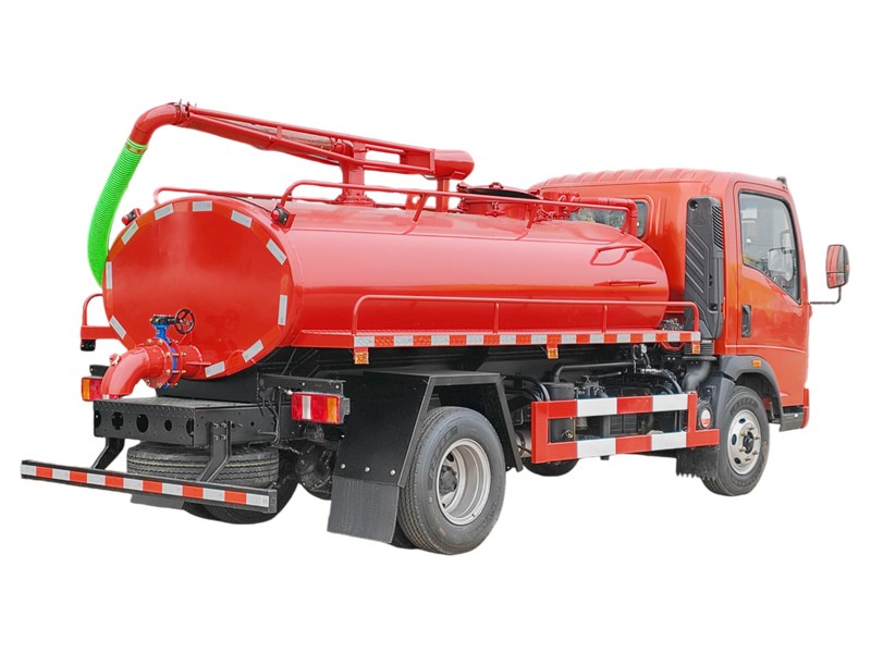 HOWO 6000L vacuum sewage truck