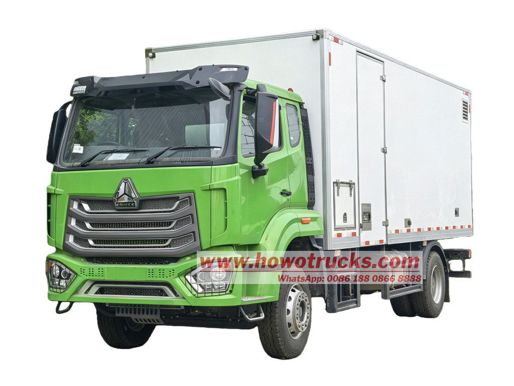 Howo NX wood cutting machine cargo truck - CS LASTBILAR